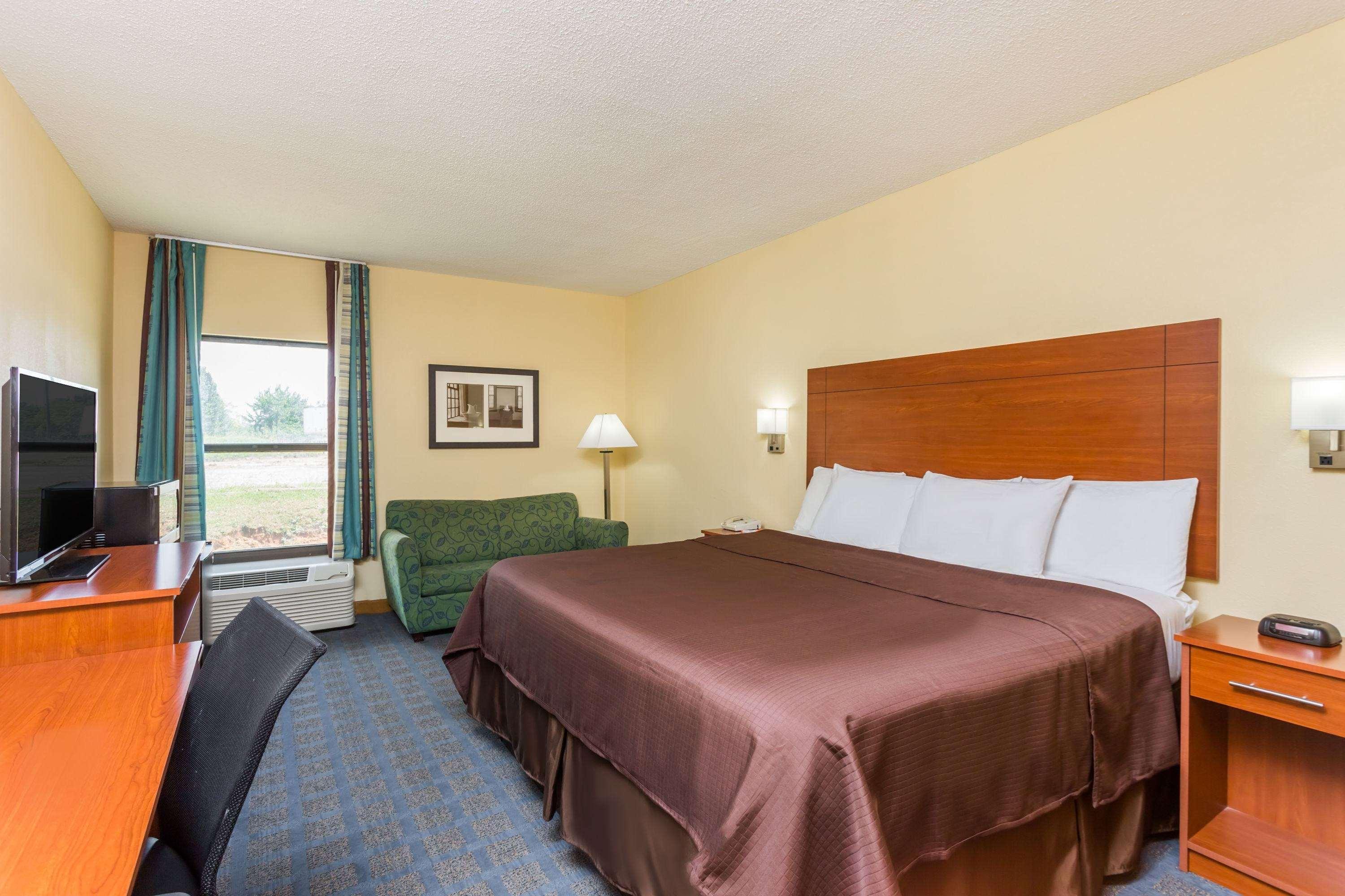 Howard Johnson By Wyndham Spartanburg Expo Center Εξωτερικό φωτογραφία